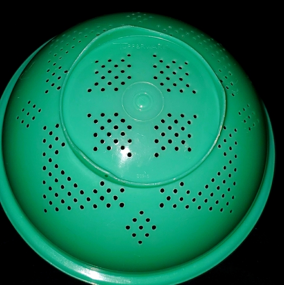 Vintage Tupperware Green Colander